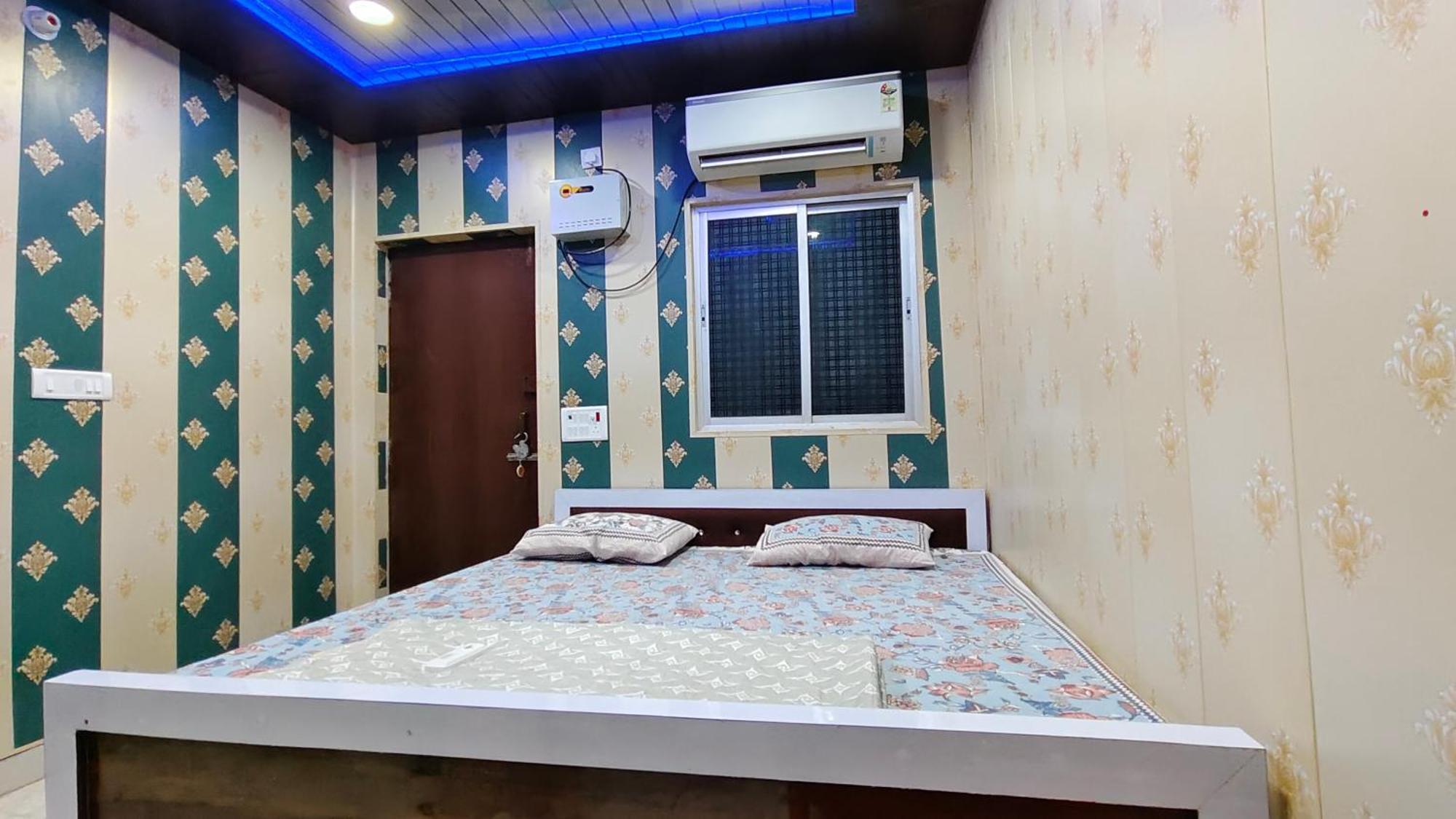 Hotel Raju Homestay Ayodhya 150 Meters From Shree Ram Janmbhoomi Temple 200 Meters From Ayodhya Dham Railway Station Zewnętrze zdjęcie