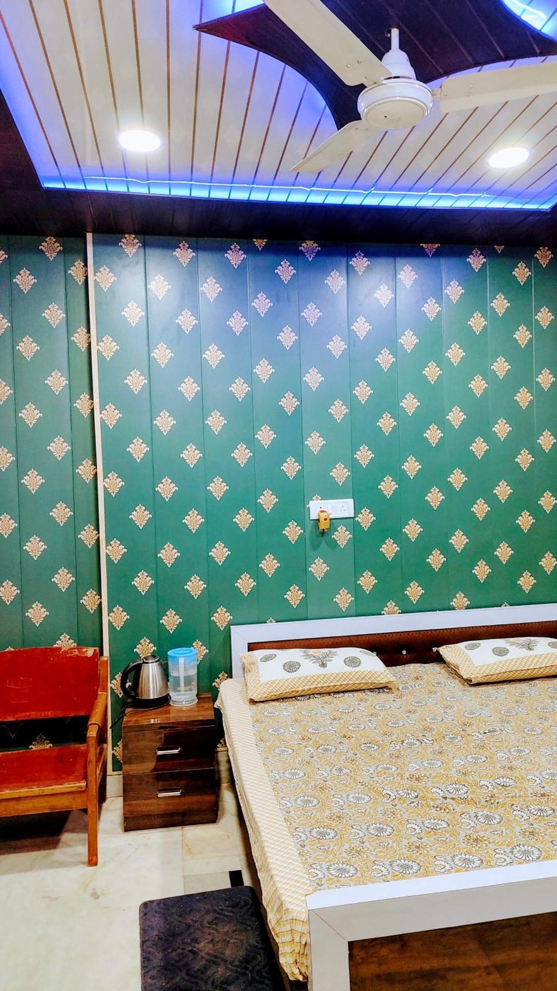 Hotel Raju Homestay Ayodhya 150 Meters From Shree Ram Janmbhoomi Temple 200 Meters From Ayodhya Dham Railway Station Zewnętrze zdjęcie