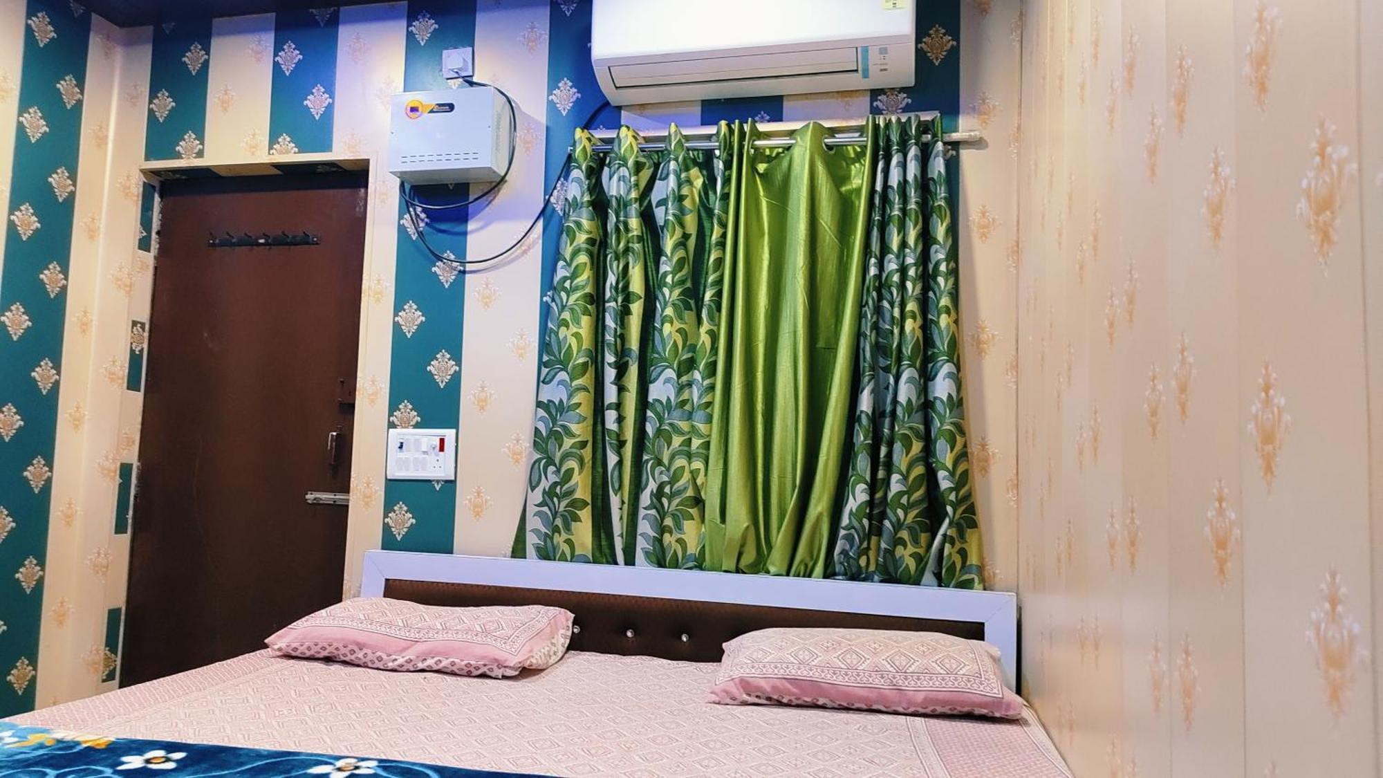 Hotel Raju Homestay Ayodhya 150 Meters From Shree Ram Janmbhoomi Temple 200 Meters From Ayodhya Dham Railway Station Zewnętrze zdjęcie