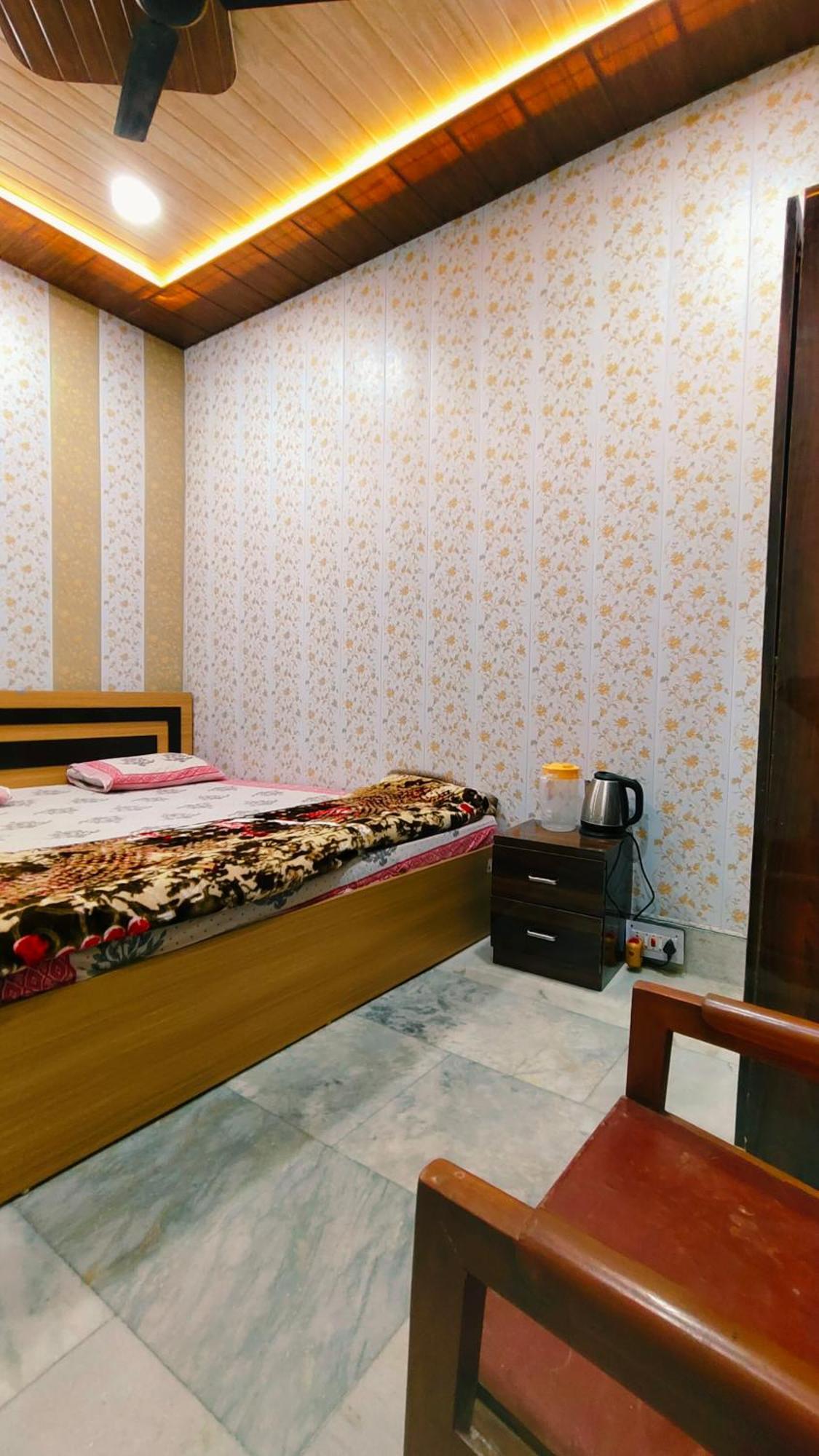 Hotel Raju Homestay Ayodhya 150 Meters From Shree Ram Janmbhoomi Temple 200 Meters From Ayodhya Dham Railway Station Zewnętrze zdjęcie