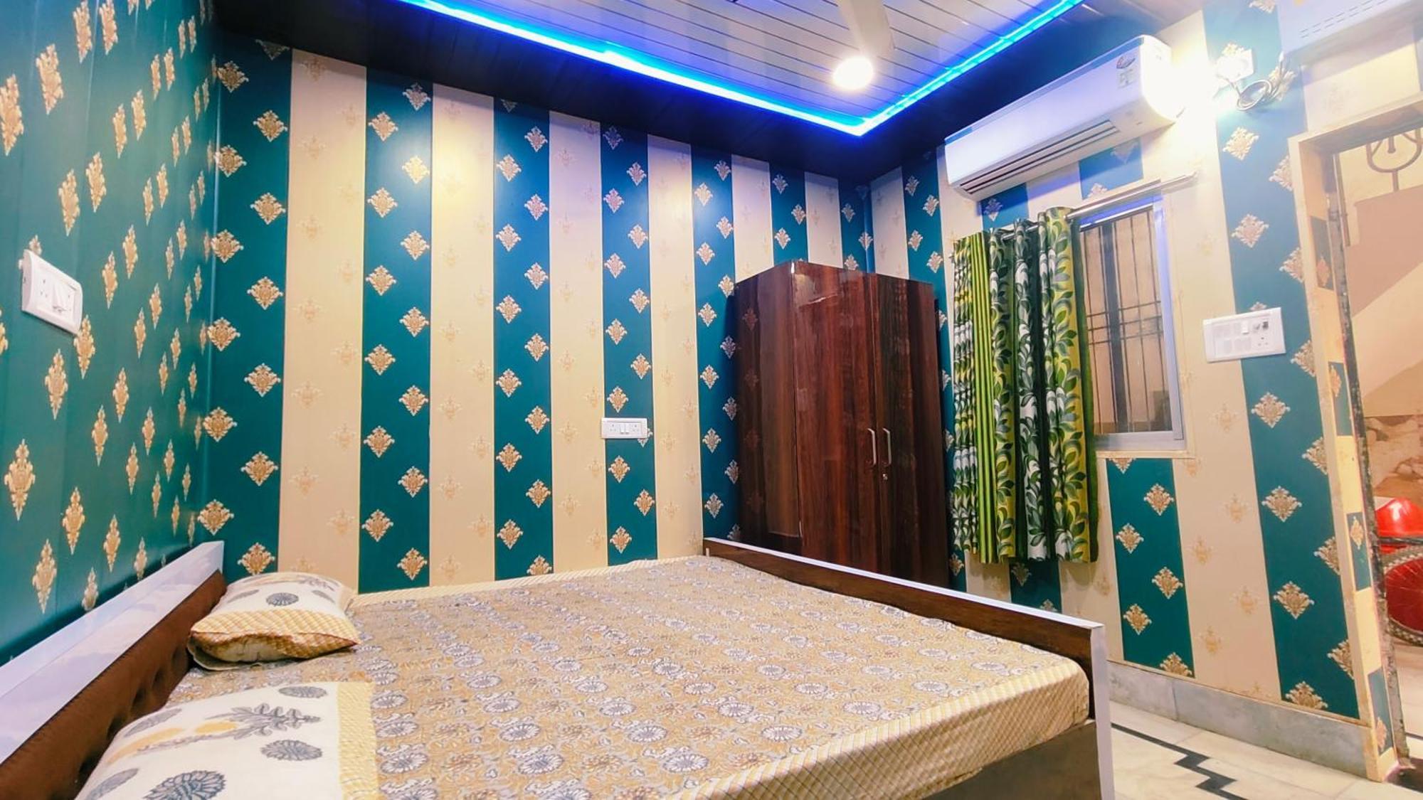 Hotel Raju Homestay Ayodhya 150 Meters From Shree Ram Janmbhoomi Temple 200 Meters From Ayodhya Dham Railway Station Zewnętrze zdjęcie